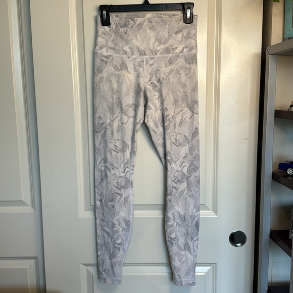 Lululemon Wunder Under High-Rise Tight luxtreme tropical - Picture 9 of 12